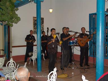 2004 Cuba, Trinidad, Casa de la Trova, DSC00998 B_B720